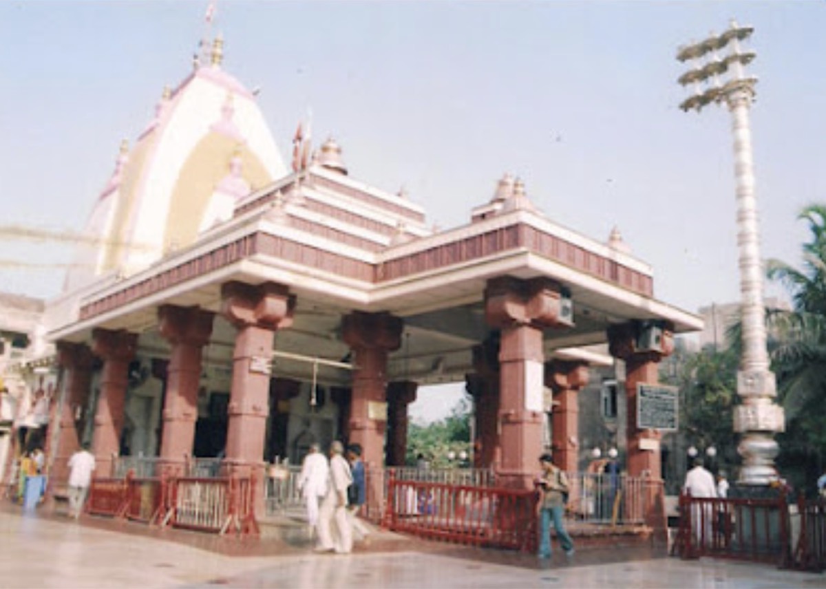 Mahalaxmi Mandir Mumbai — sea-facing Tridevi temple built 1785, Mumbai Mandir Tour